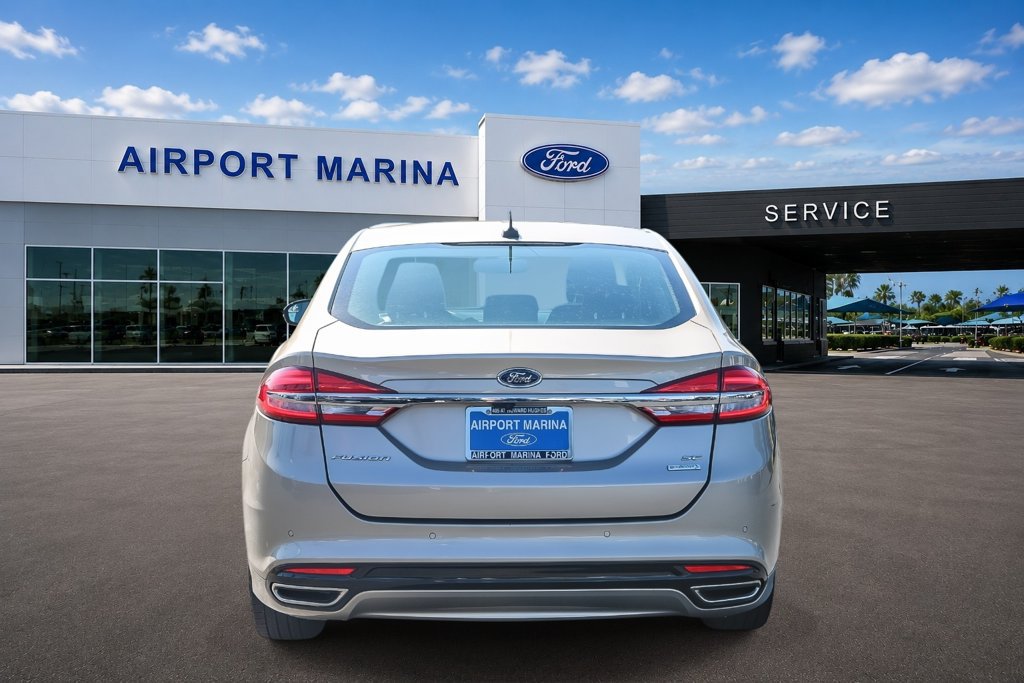 Certified 2017 Ford Fusion SE w/ Fusion SE Technology Package FWD image 7
