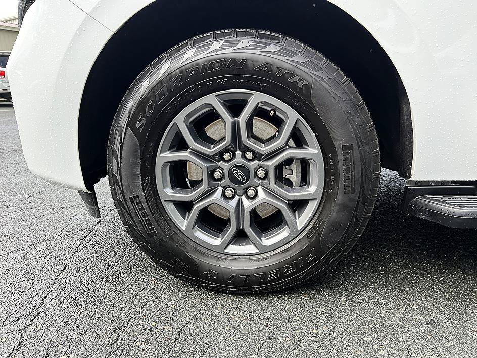 Used 2025 Ford Expedition Max Active AWD/4WD image 8