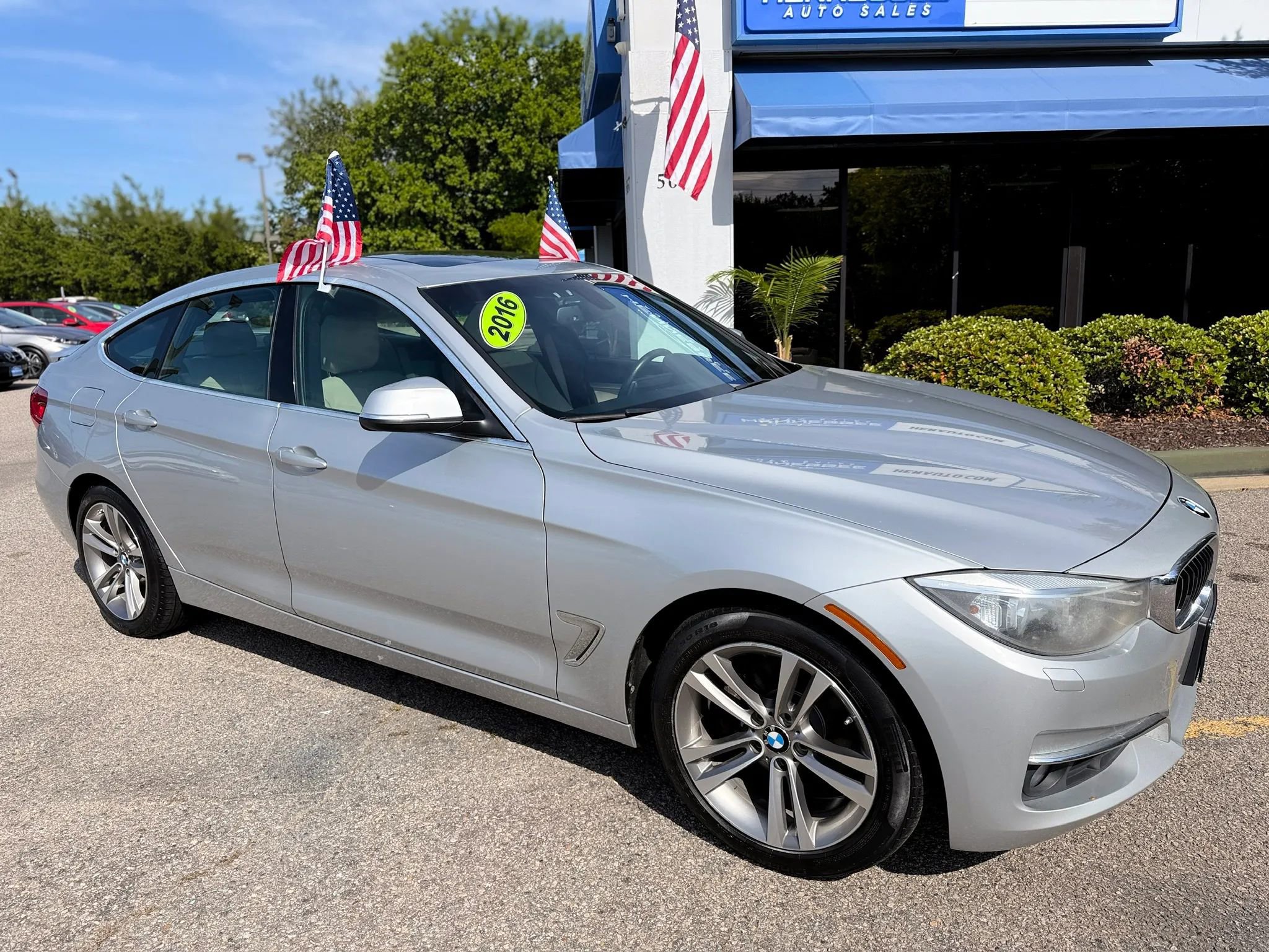 Used 2016 BMW 328i Gran Turismo xDrive AWD/4WD image 17