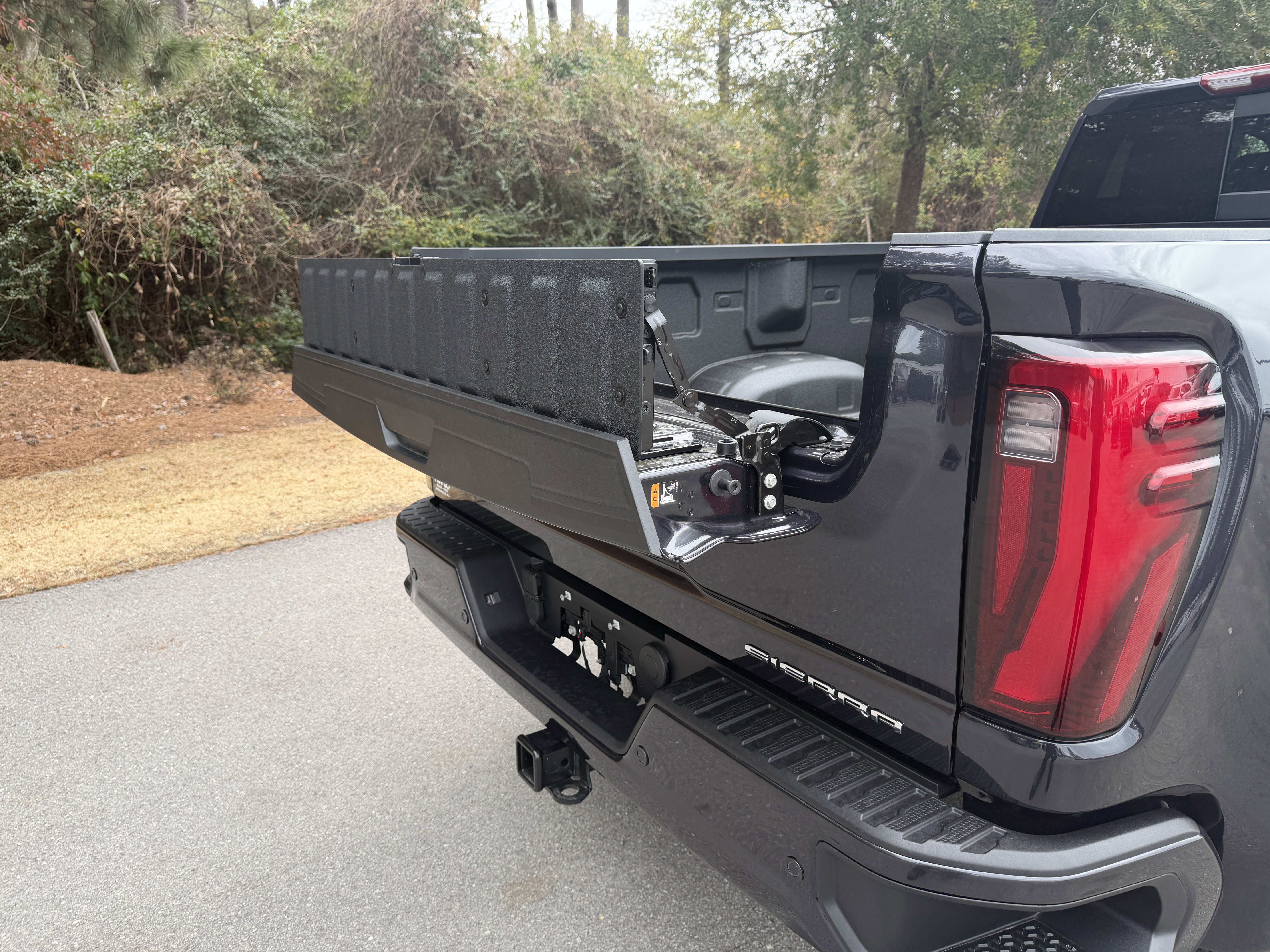 New 2026 GMC Sierra 3500 Denali w/ Denali Reserve Package AWD/4WD image 11
