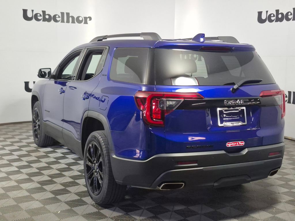 Used 2023 GMC Acadia SLE w/ Driver Convenience Package image 5