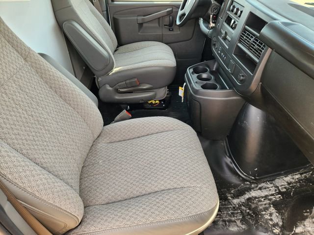 New 2025 GMC Savana 3500 w/ Power Convenience Package image 23