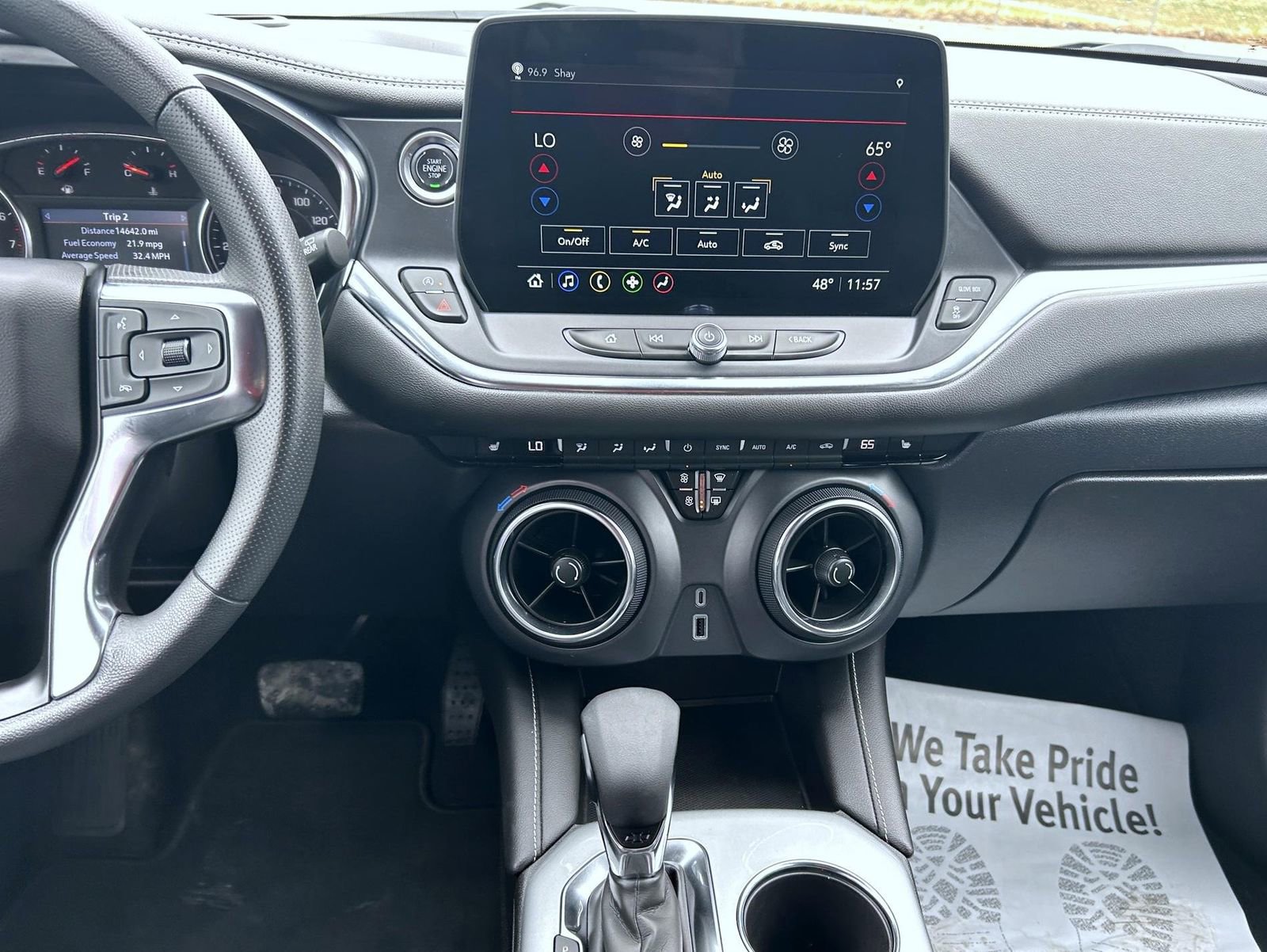 Certified 2025 Chevrolet Blazer LT AWD/4WD image 12