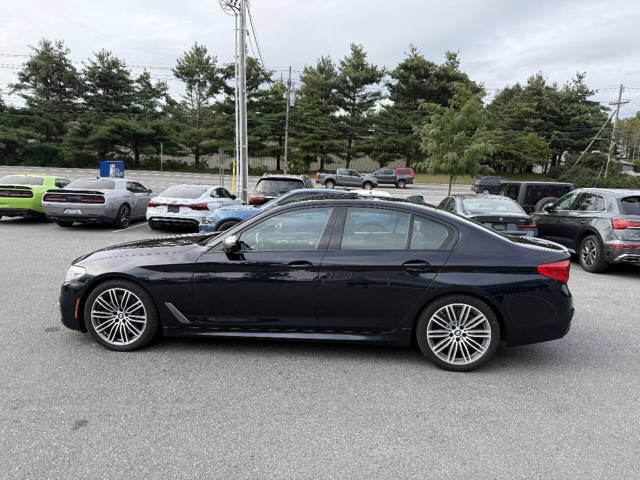 Used 2019 BMW M550i xDrive w/ Dynamic Handling Package AWD/4WD image 8