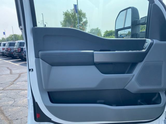 New 2025 Ford F350 XLT w/ 360-Degree Camera Package image 10