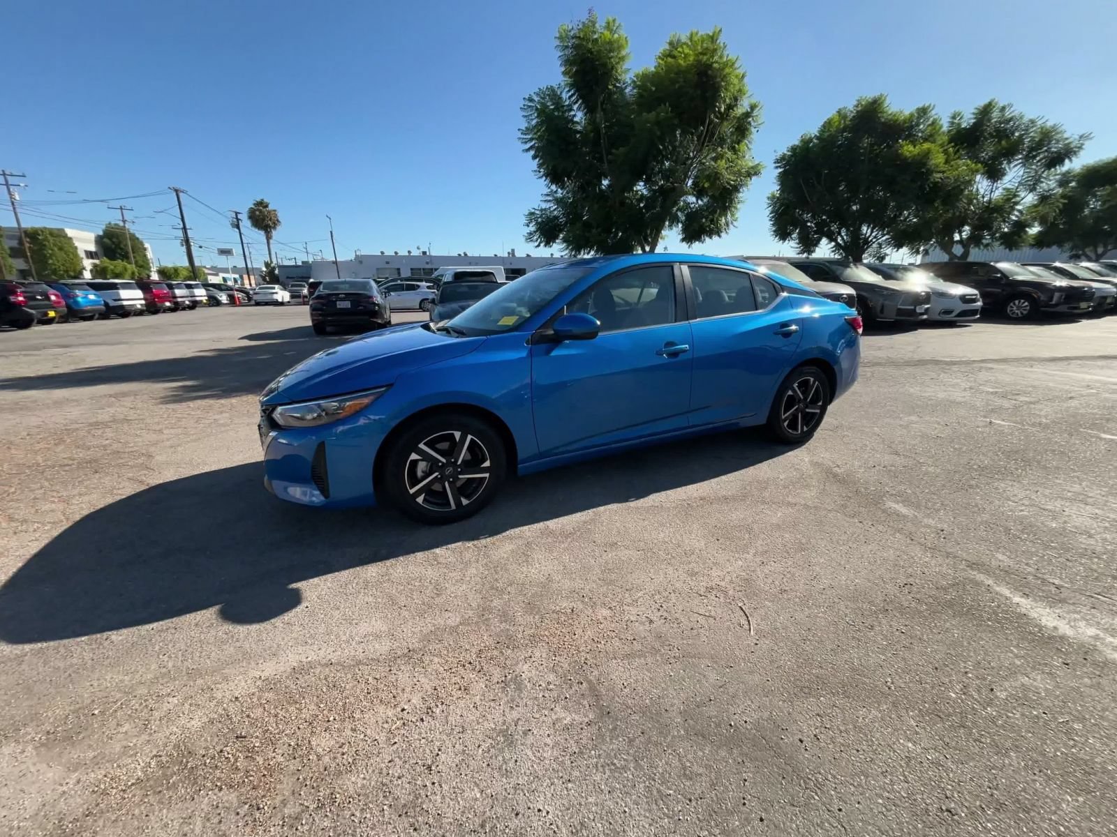 Used 2025 Nissan Sentra SV FWD image 7