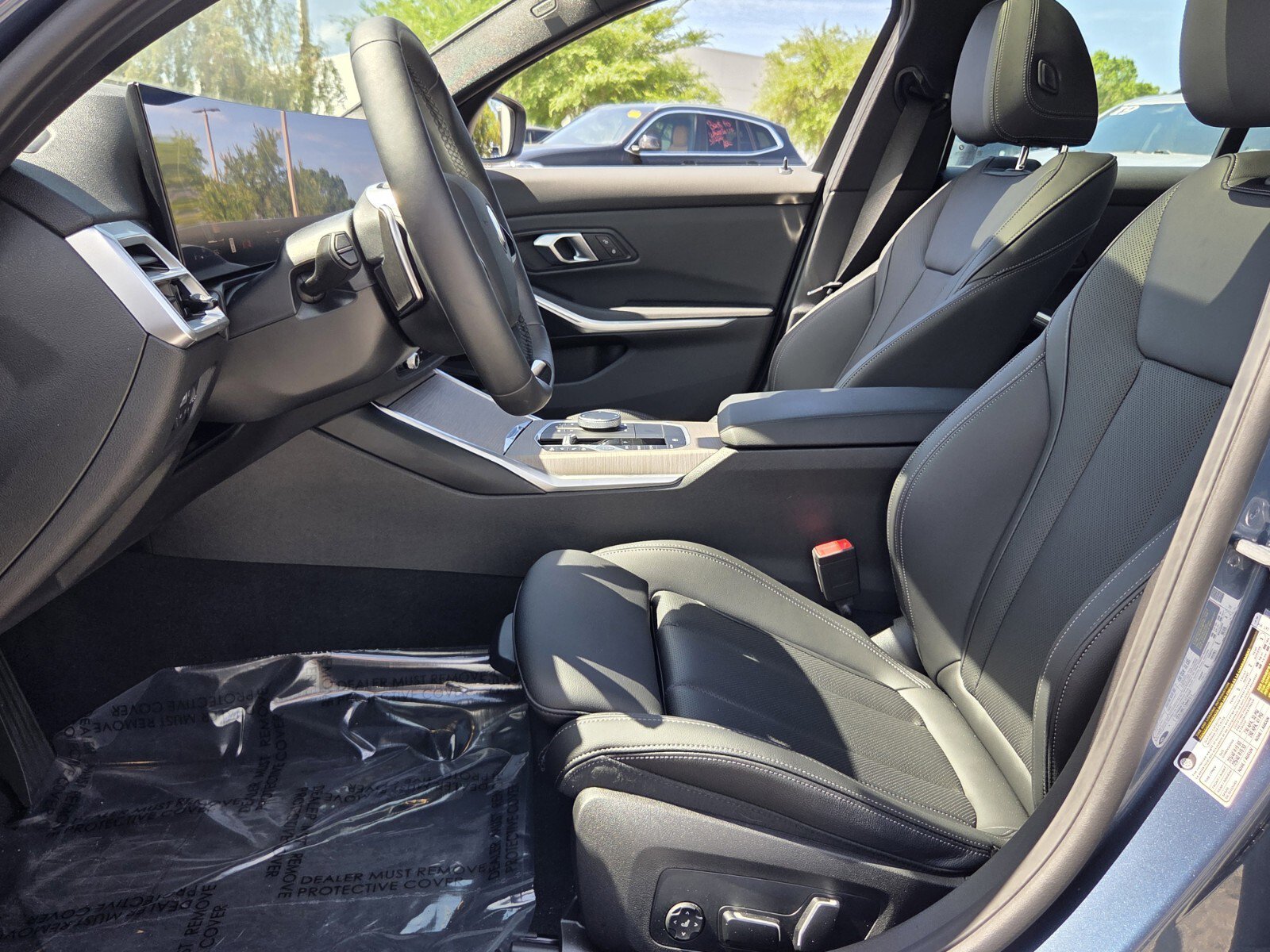 Certified 2025 BMW 330i Sedan image 10