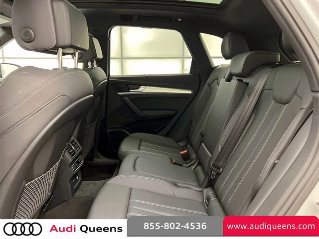 Used 2025 Audi Q5 2.0T Premium Plus w/ Premium Plus Package AWD/4WD image 12