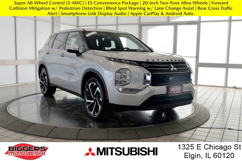 Used 2022 Mitsubishi Outlander ES image 1