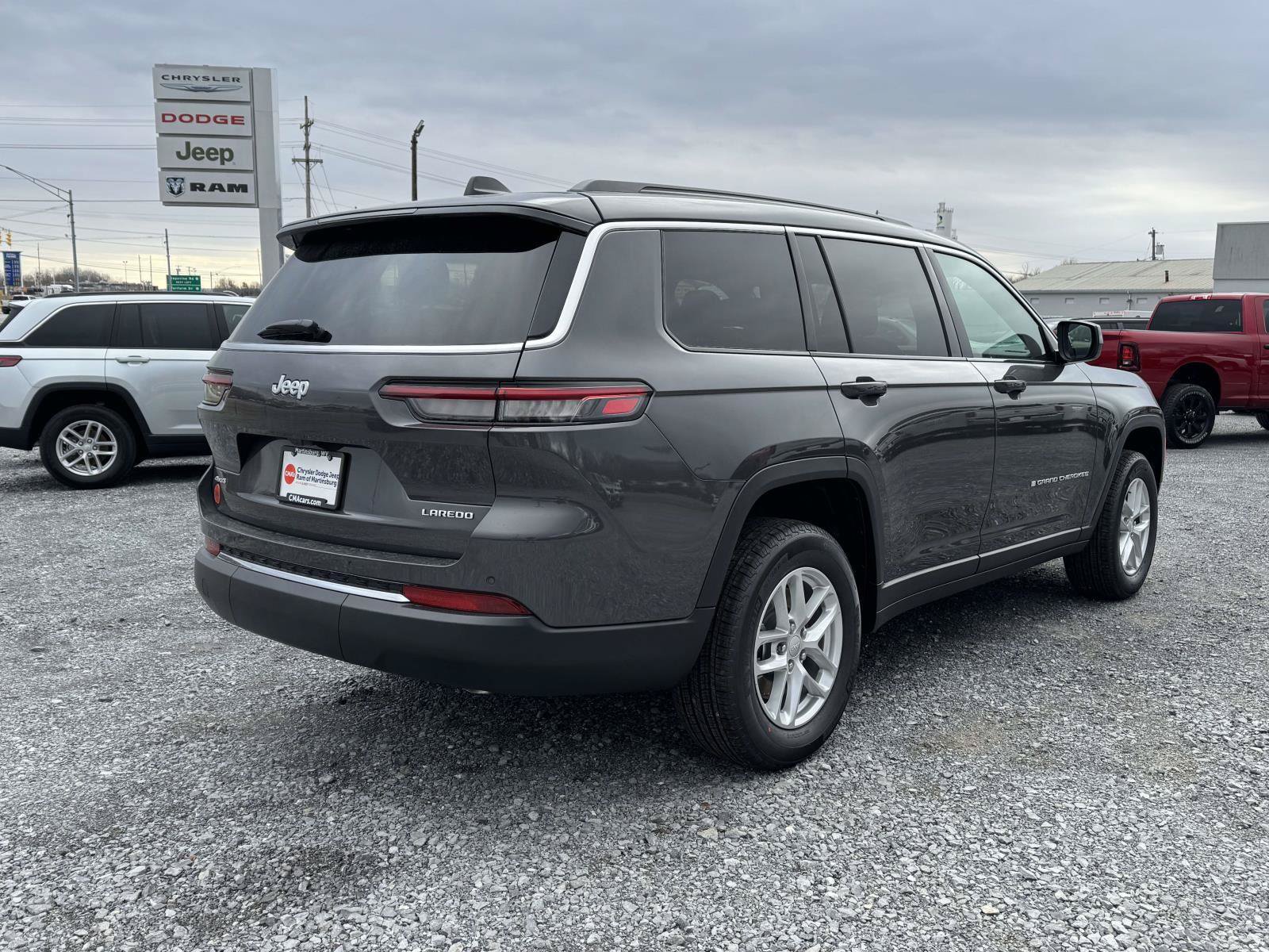 New 2025 Jeep Grand Cherokee L Laredo w/ Luxury Tech Group I AWD/4WD image 21