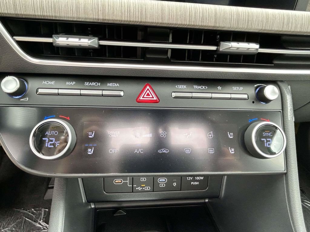 New 2026 Hyundai Sonata Limited FWD image 23