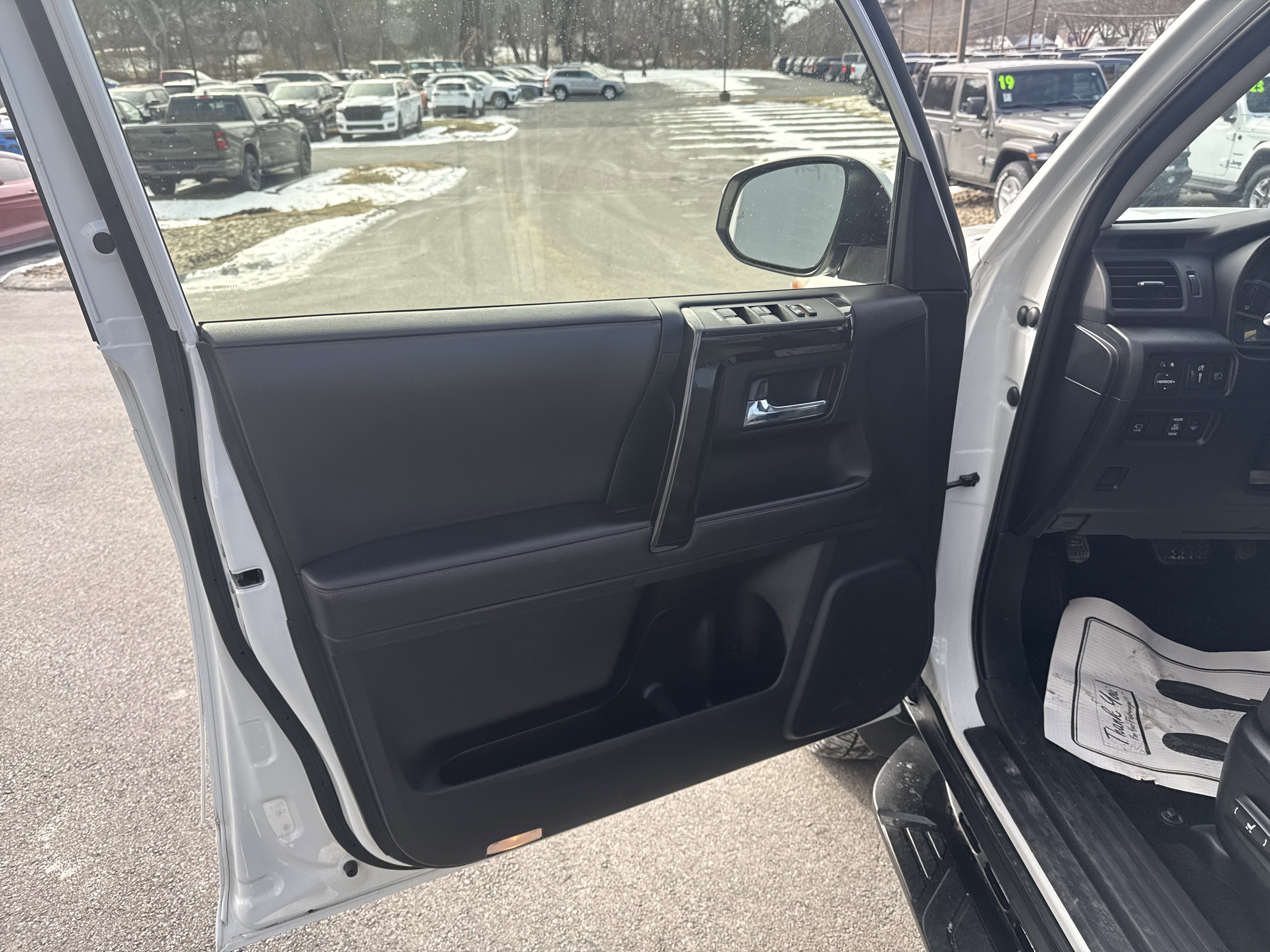 Used 2024 Toyota 4Runner TRD Off-Road Premium w/ Off Road Premium Plus Package image 15