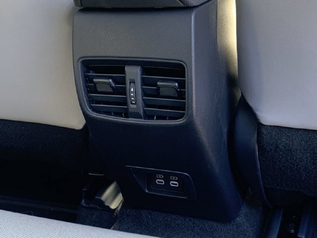 Used 2026 Toyota Corolla Cross LE FWD image 35