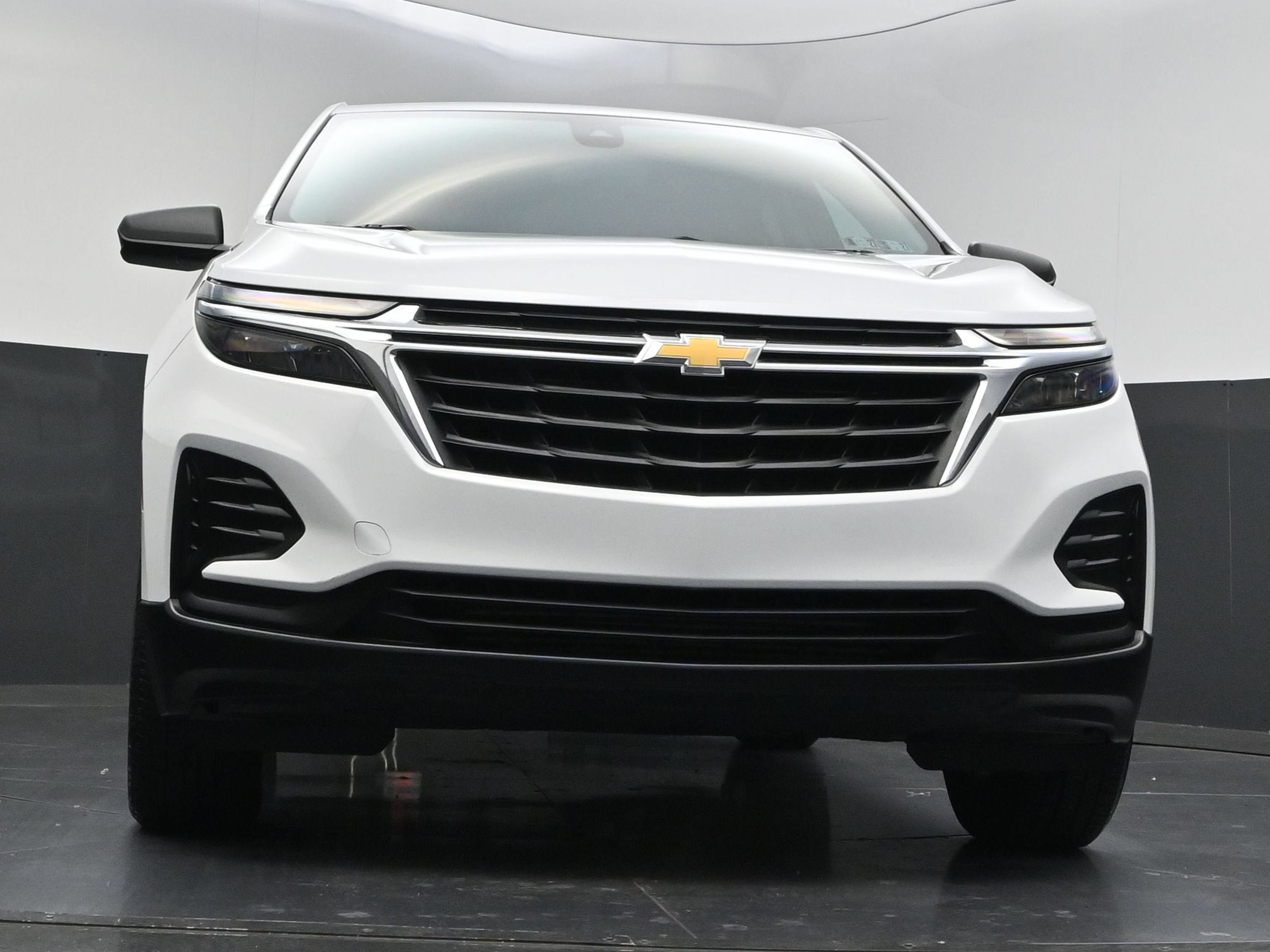 Certified 2023 Chevrolet Equinox LS w/ LS Convenience Package AWD/4WD image 37