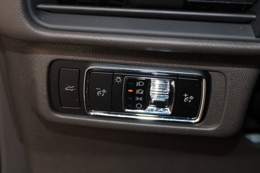 Used 2023 Lincoln Corsair Reserve w/ Equipment Group 201A image 42