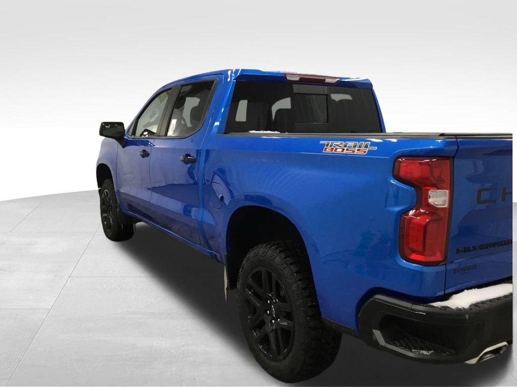 Used 2025 Chevrolet Silverado 1500 LT Trail Boss w/ Convenience Package II image 32