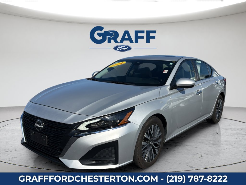 Used 2024 Nissan Altima 2.5 SV w/ SV Premium Package FWD image 1