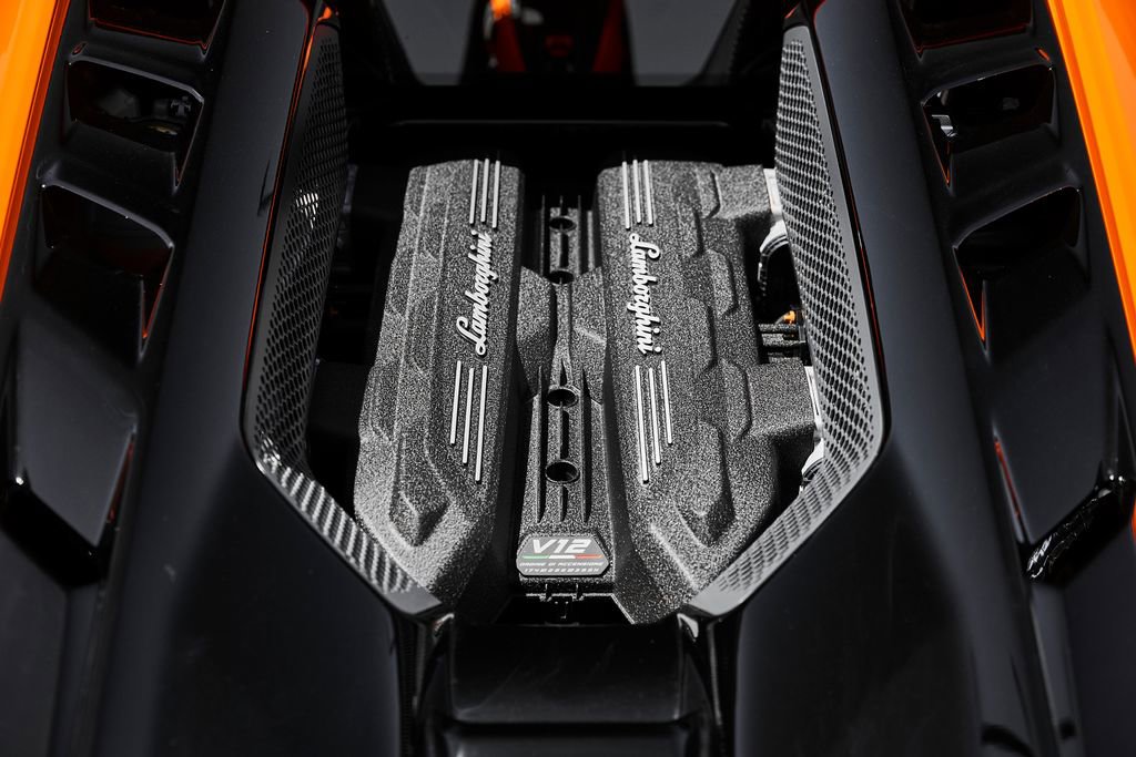 Used 2024 Lamborghini Revuelto AWD/4WD image 27