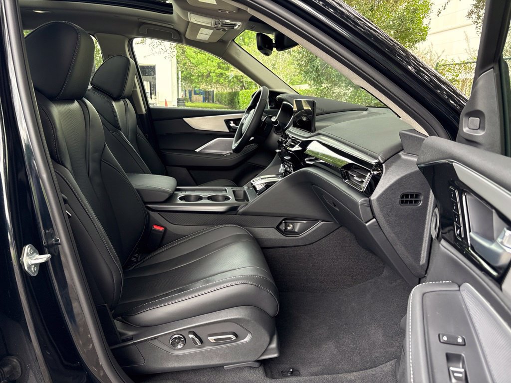 New 2026 Acura MDX w/ Technology Package FWD image 12