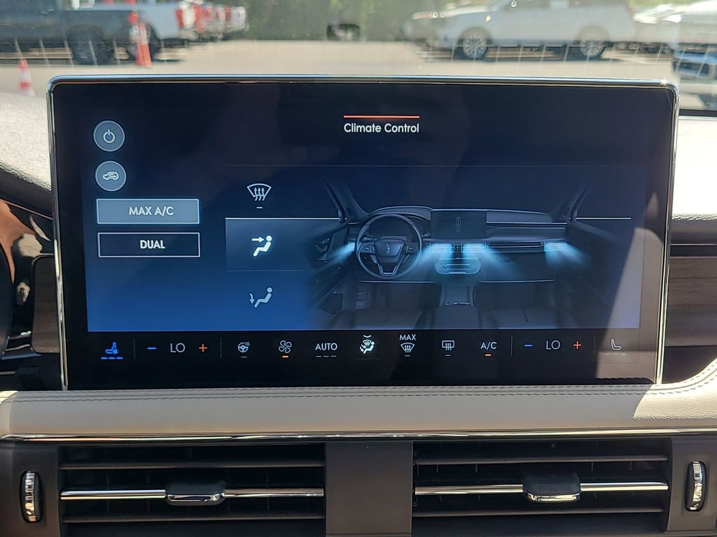 Used 2025 Lincoln Corsair Reserve w/ Jet Appearance Package image 20