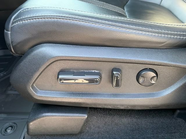 Used 2023 Honda Pilot Touring image 17