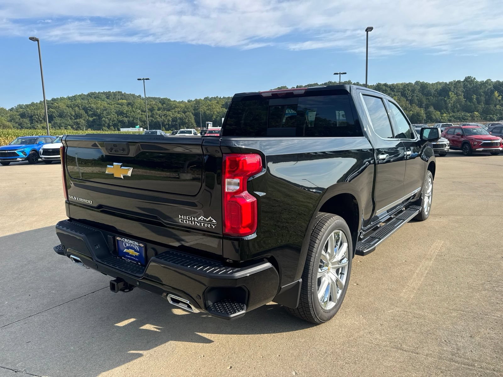 New 2026 Chevrolet Silverado 1500 High Country w/ High Country Premium Package AWD/4WD image 4