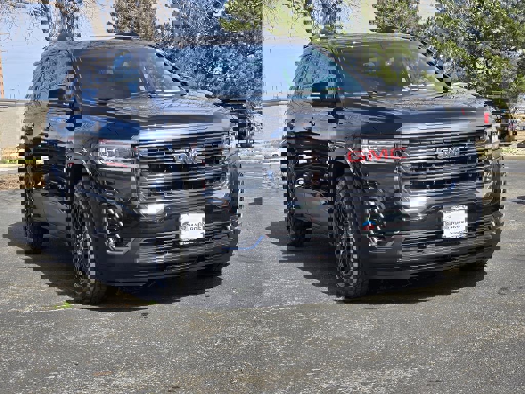 Certified 2023 GMC Acadia AT4 w/ Preferred Package image 2