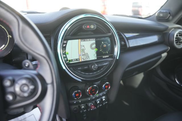 Used 2021 MINI Cooper S image 22