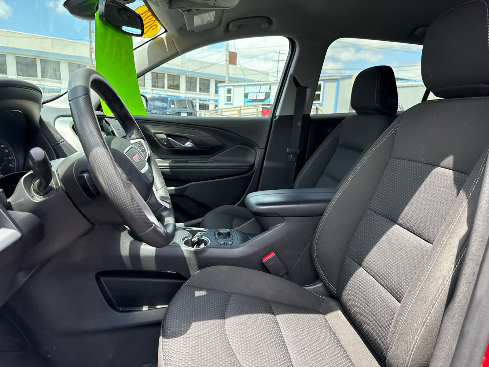 Used 2024 GMC Terrain SLE w/ Driver Convenience Package AWD/4WD image 13