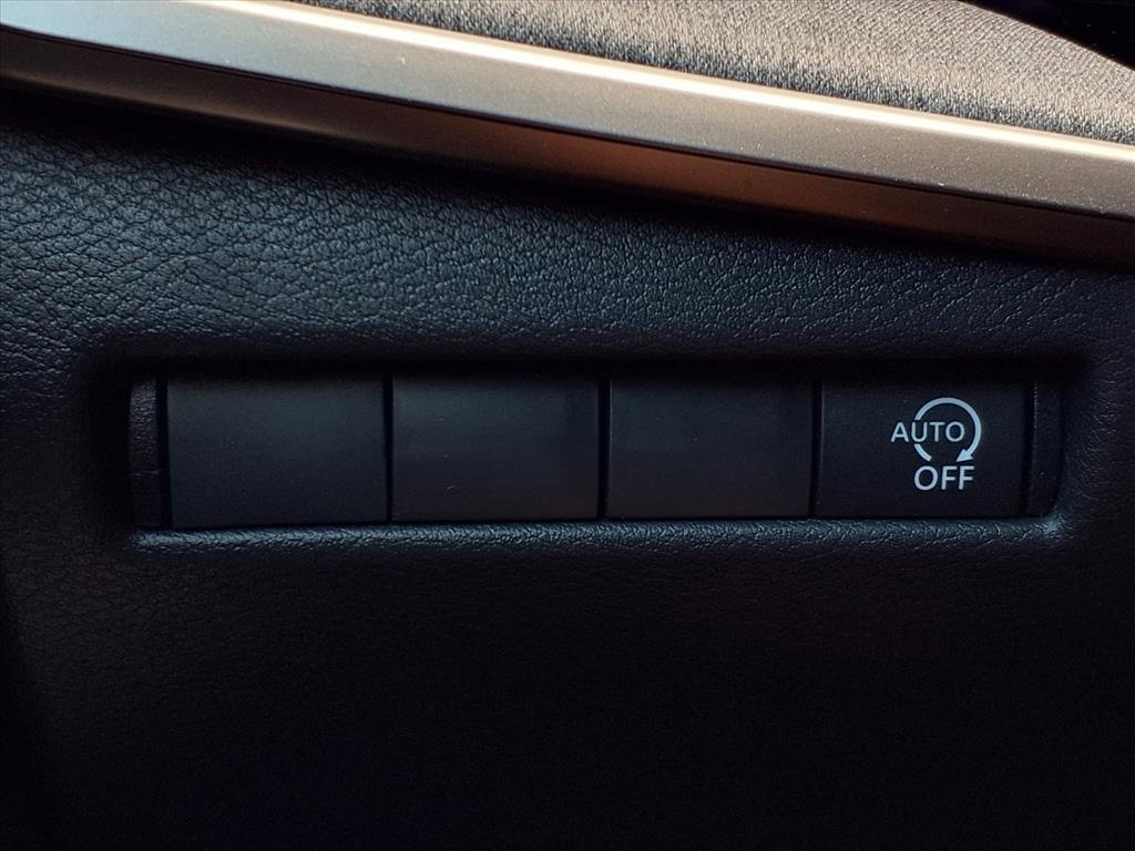 New 2026 Nissan Kicks SV image 23