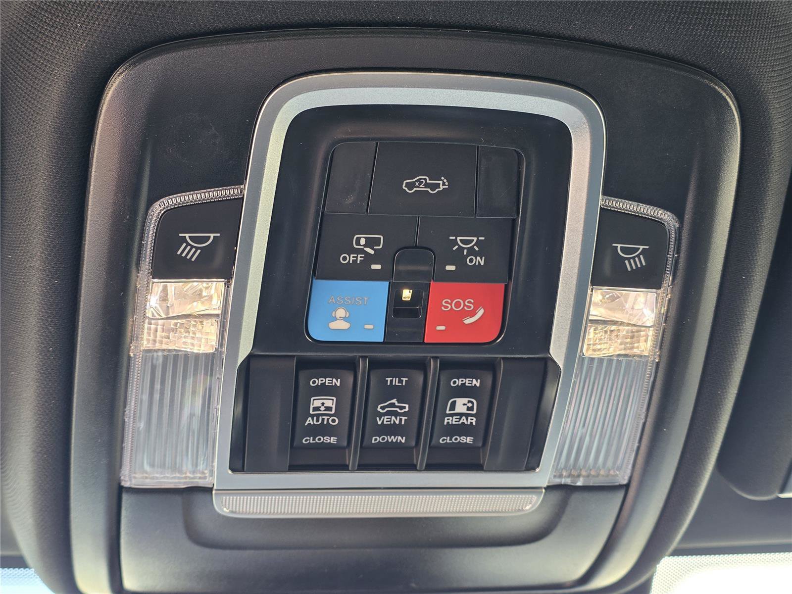 New 2026 RAM 2500 Laramie w/ Night Edition AWD/4WD image 59