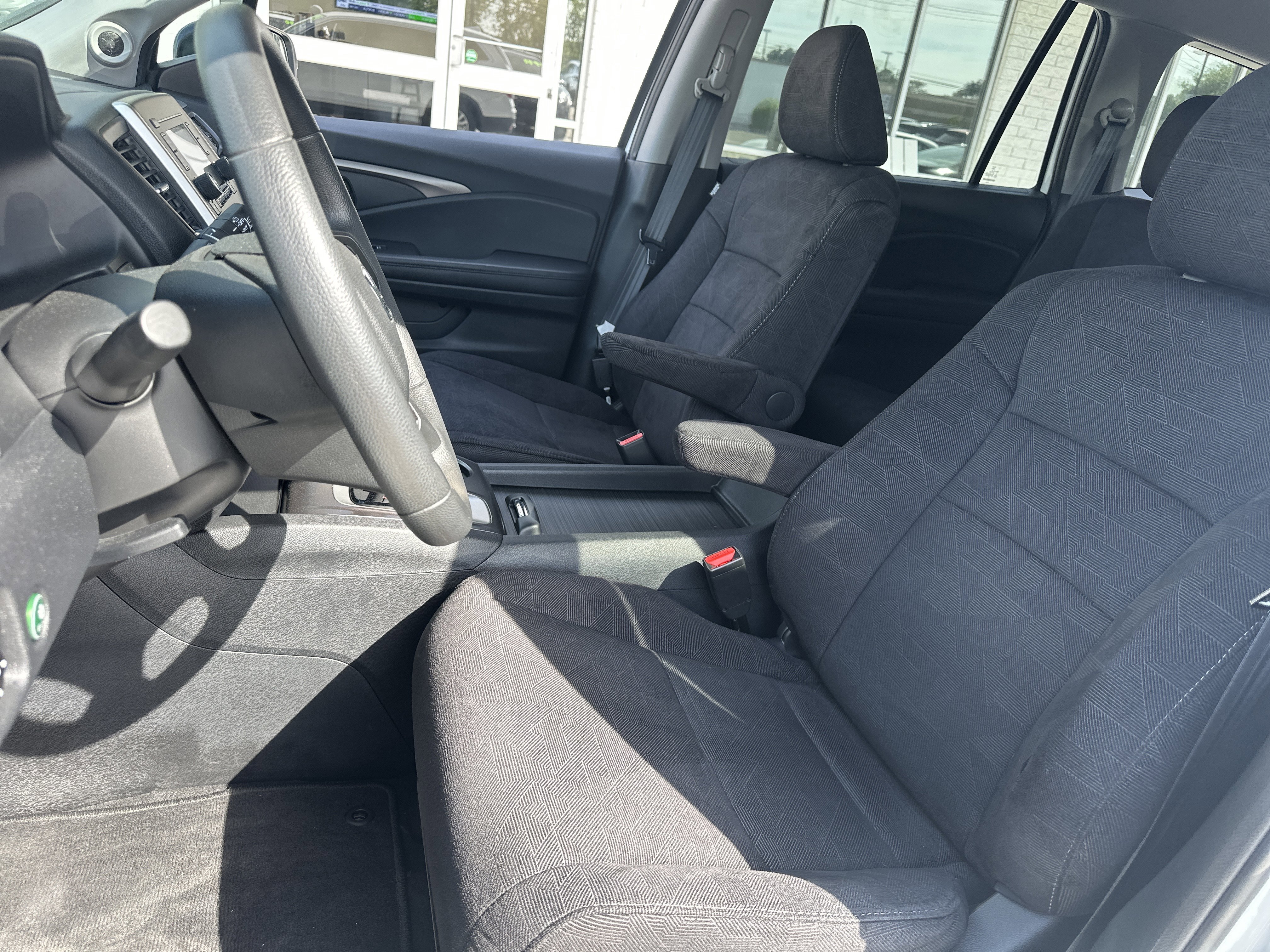 Used 2020 Honda Pilot LX image 10