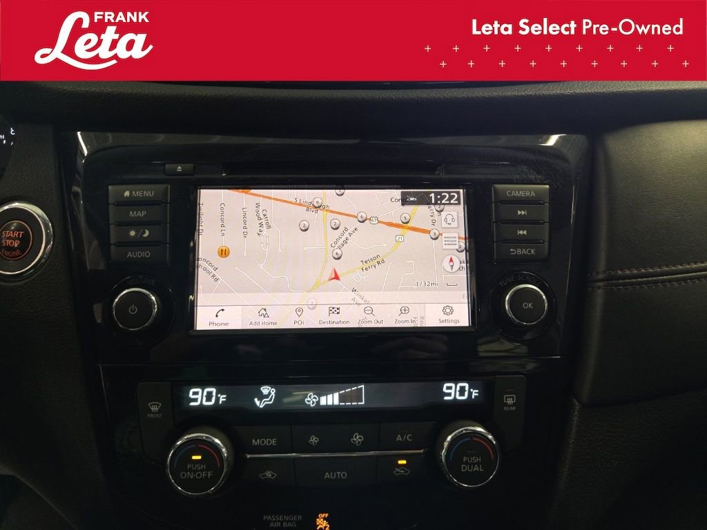 Used 2018 Nissan Rogue SL w/ Premium Package image 11