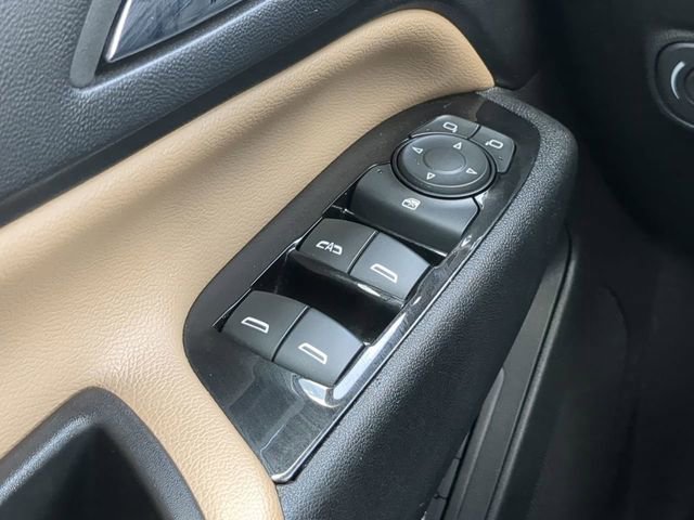 Used 2022 Chevrolet Equinox Premier FWD image 29
