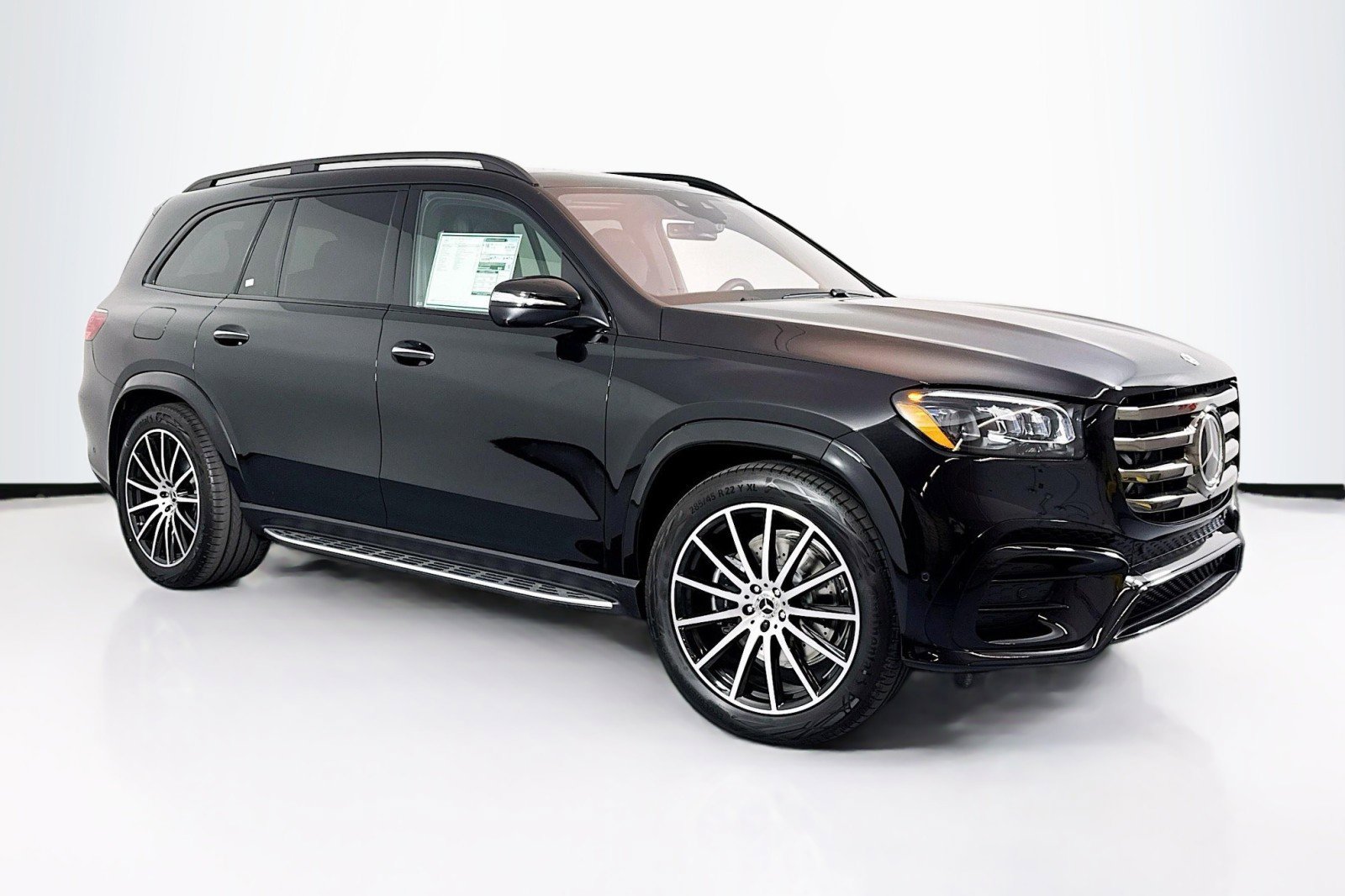 New 2025 Mercedes-Benz GLS 580 4MATIC image 3