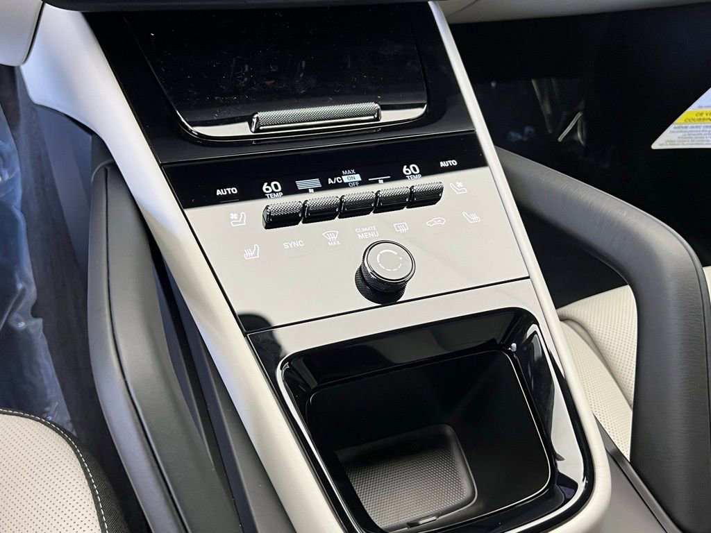 New 2026 Porsche Cayenne Coupe image 10