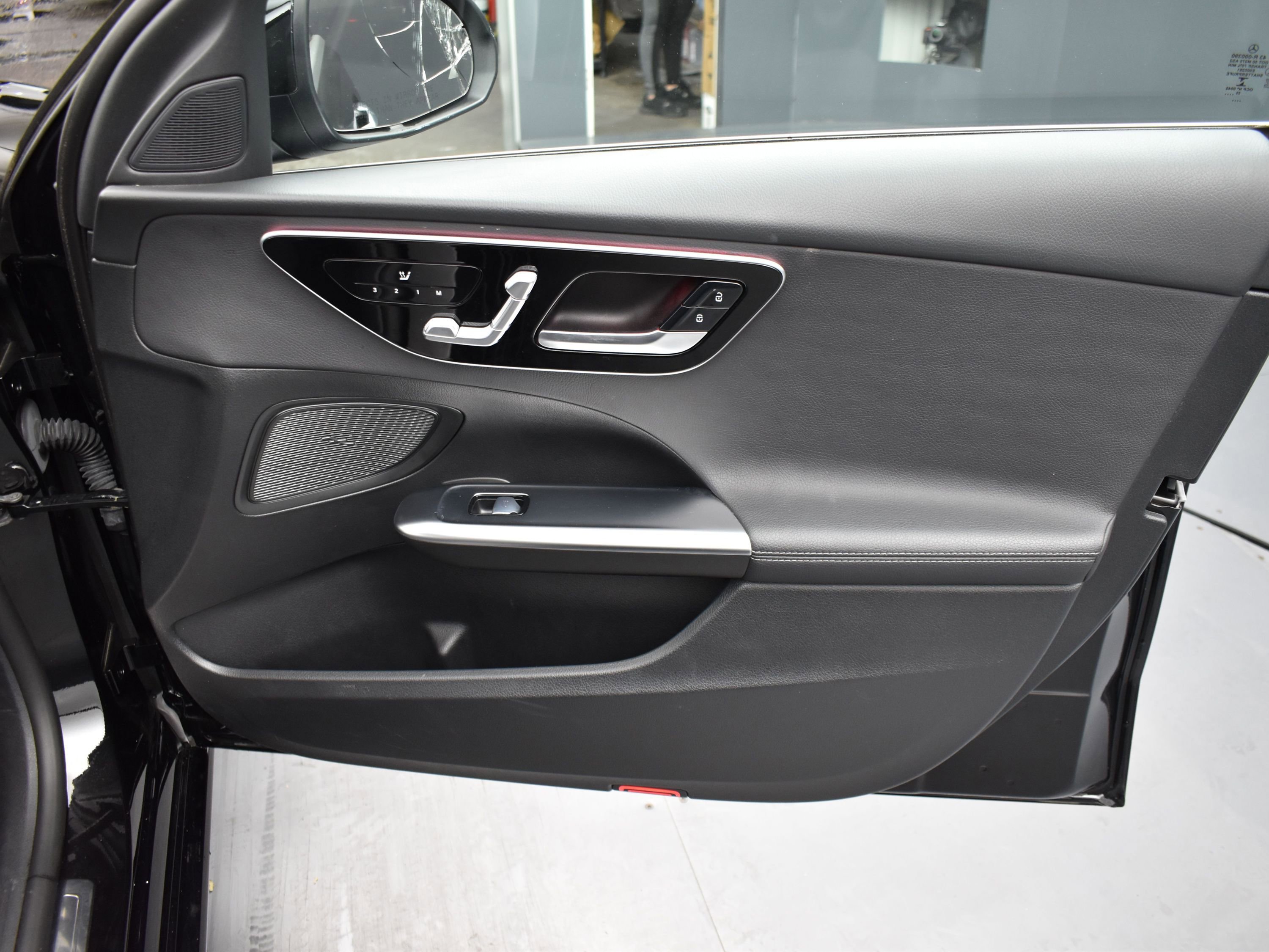 Used 2023 Mercedes-Benz C 300 Sedan image 6