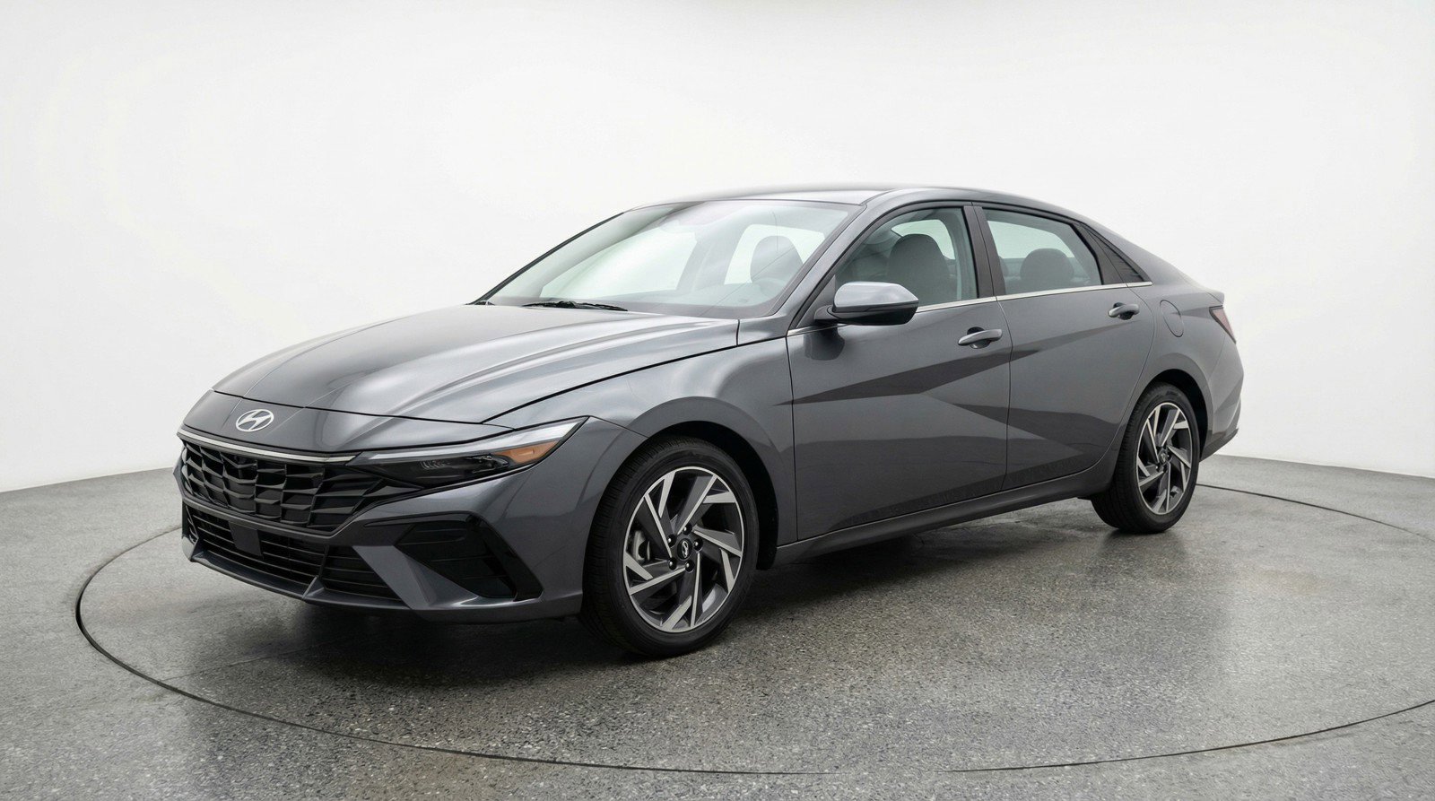 Used 2025 Hyundai Elantra SEL FWD image 3
