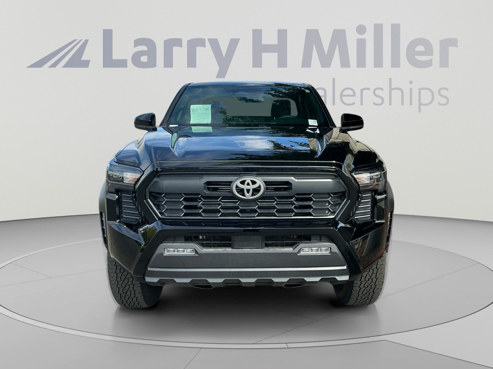 Used 2026 Toyota Tacoma SR5 RWD image 7