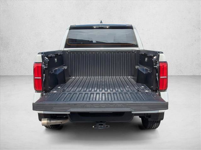Used 2025 Toyota Tacoma SR5 RWD image 7