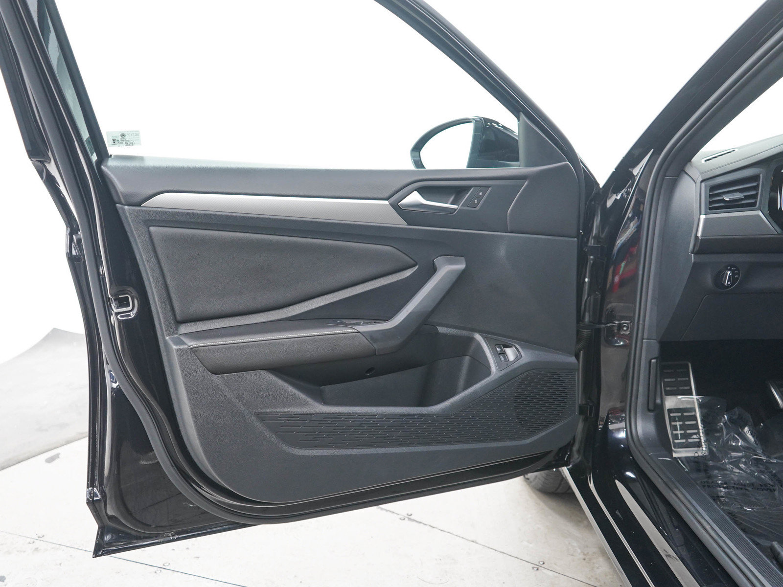 Used 2023 Volkswagen Jetta Sport FWD image 18