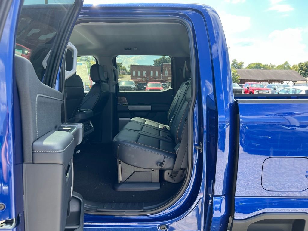 New 2026 Ford F350 Lariat w/ FX4 Off-Road Package image 16