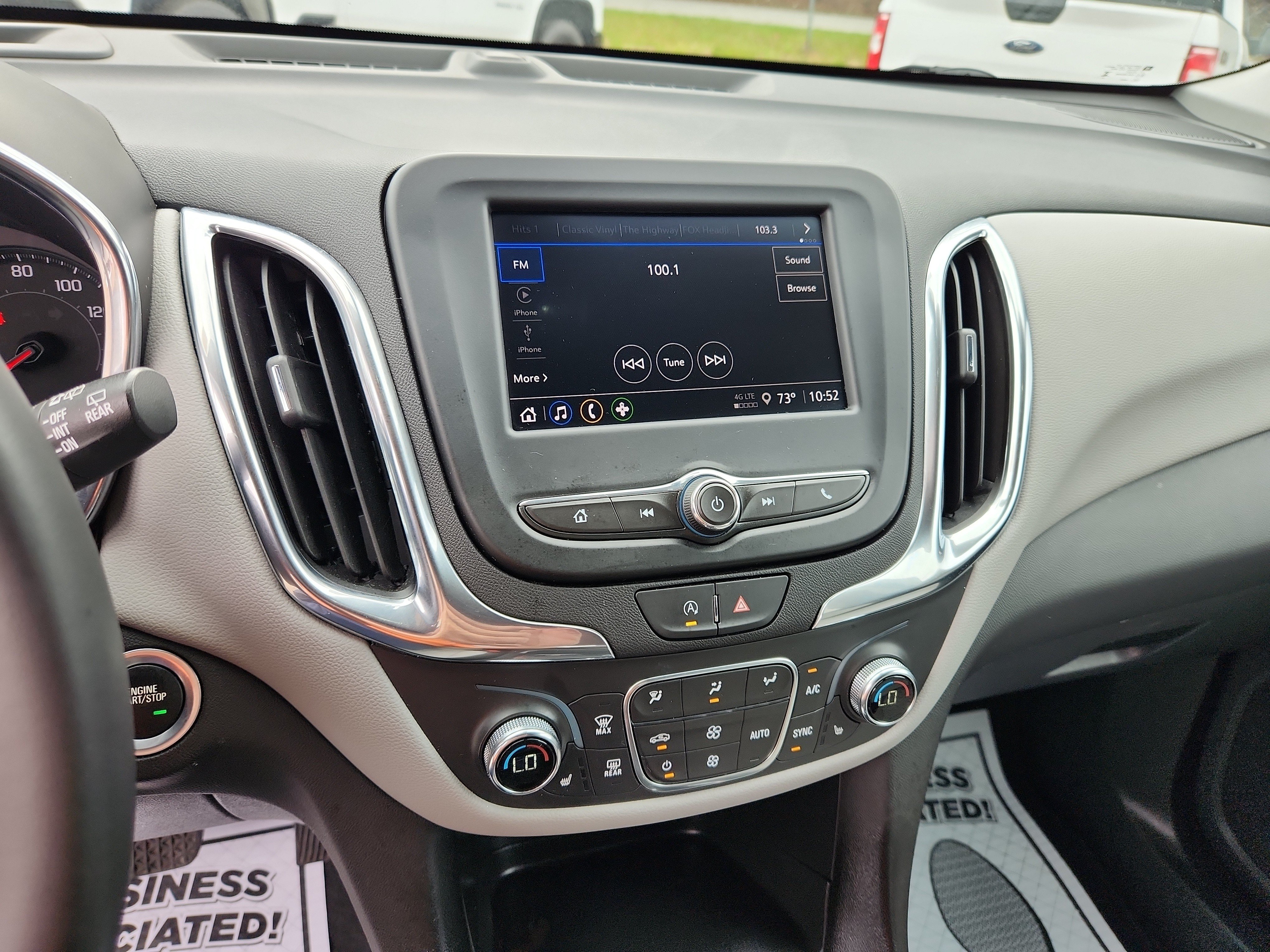 Used 2024 Chevrolet Equinox LT FWD image 32