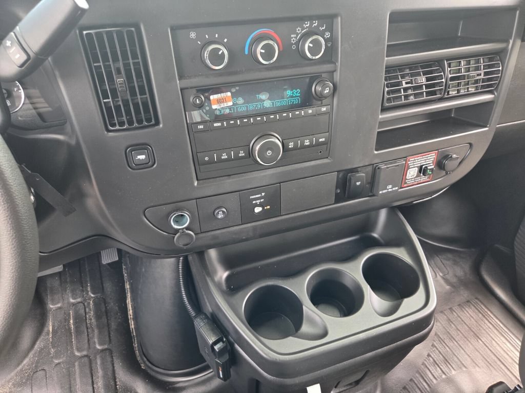 New 2026 Chevrolet Express 3500 w/ Power Convenience Package RWD image 9