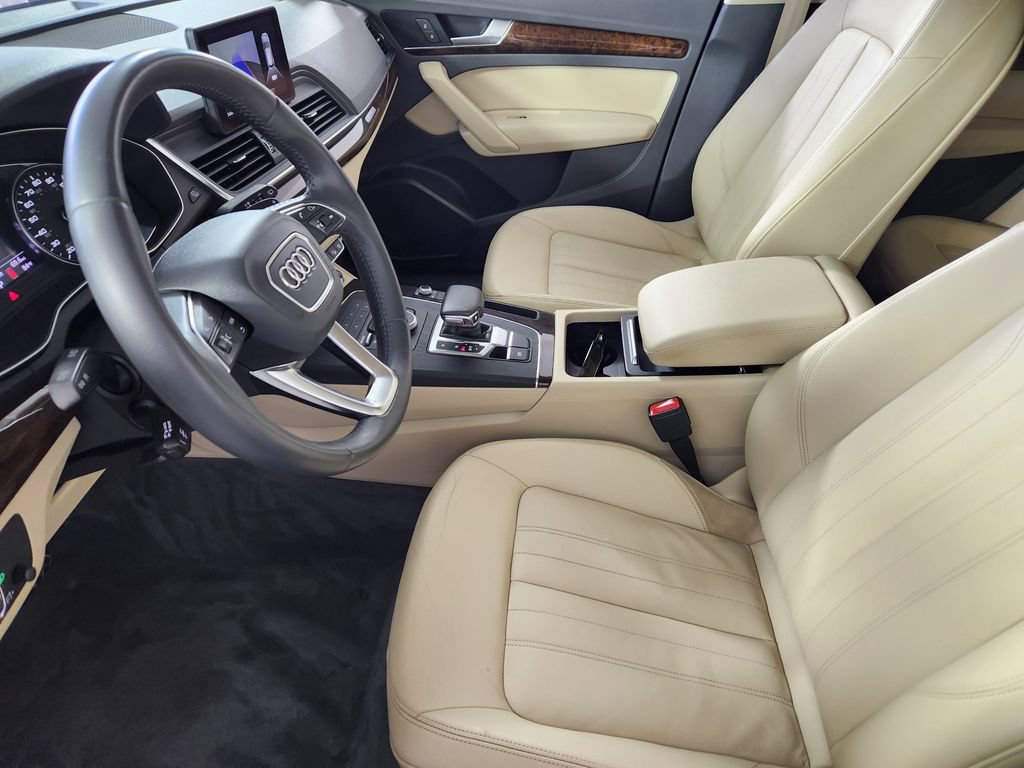 Used 2019 Audi Q5 2.0T Premium w/ Convenience Package AWD/4WD image 12