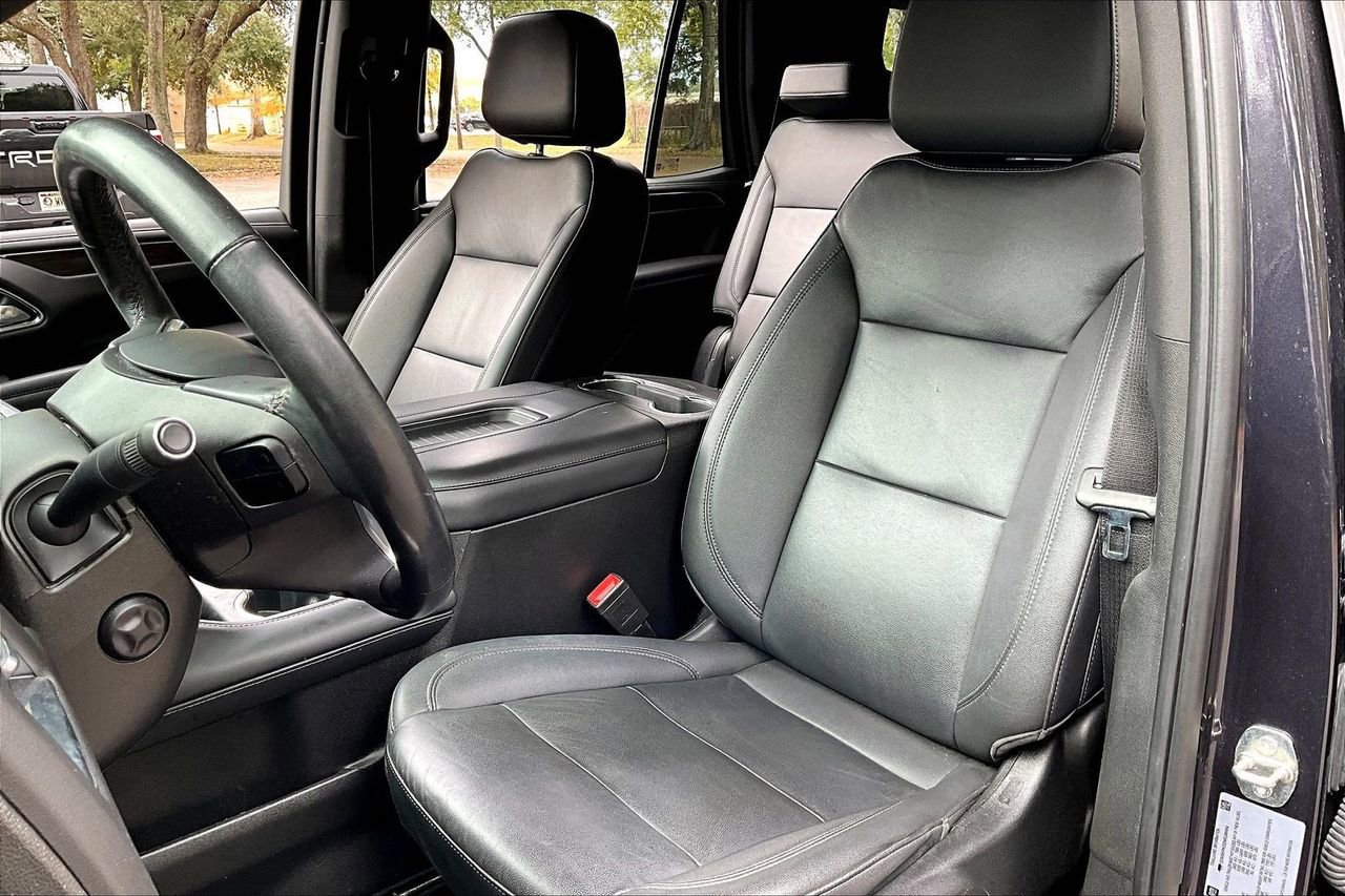 Used 2022 Chevrolet Tahoe Z71 w/ Luxury Package image 18