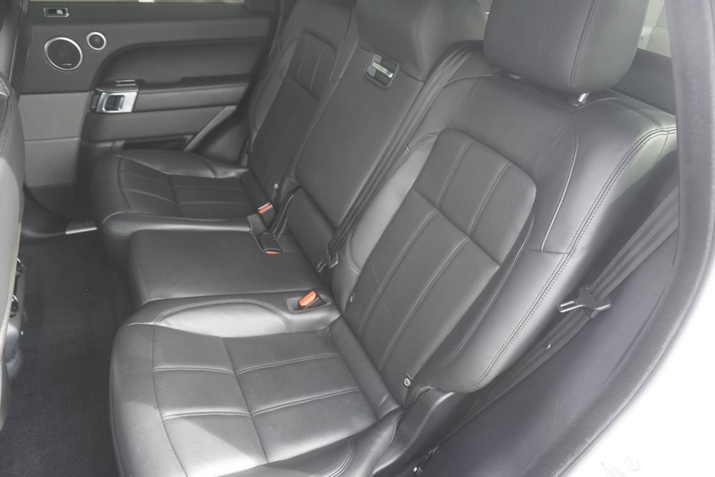 Used 2018 Land Rover Range Rover Sport HSE image 30