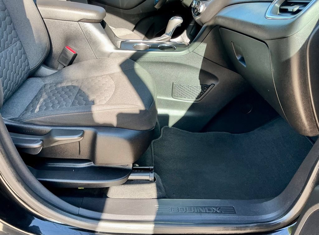 Used 2019 Chevrolet Equinox LT AWD/4WD image 23