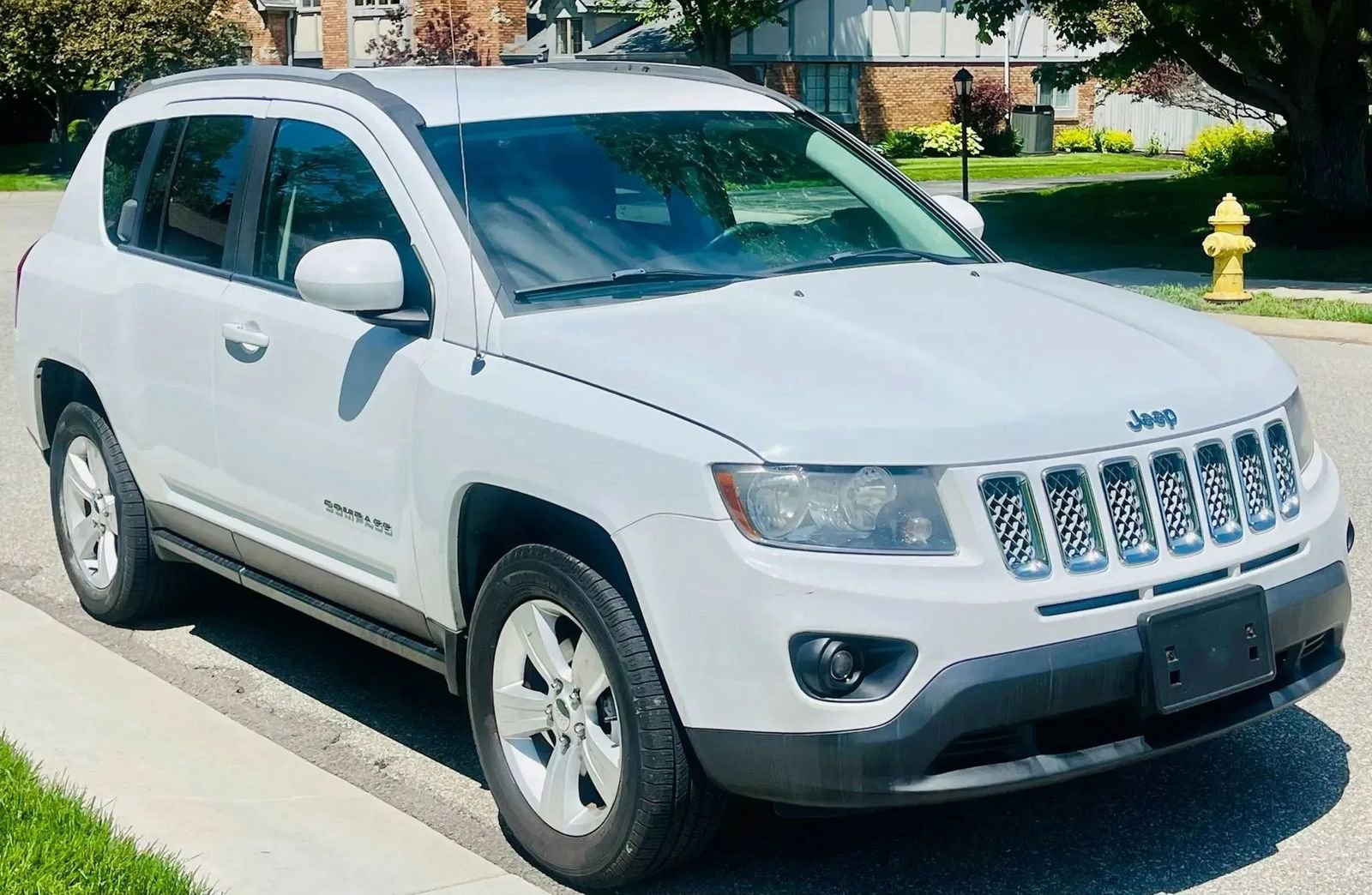 Used 2016 Jeep Compass Latitude AWD/4WD image 10