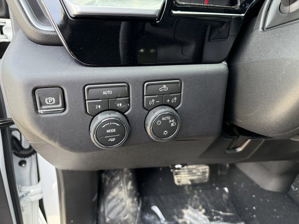 New 2026 Chevrolet Silverado 1500 LT AWD/4WD image 15